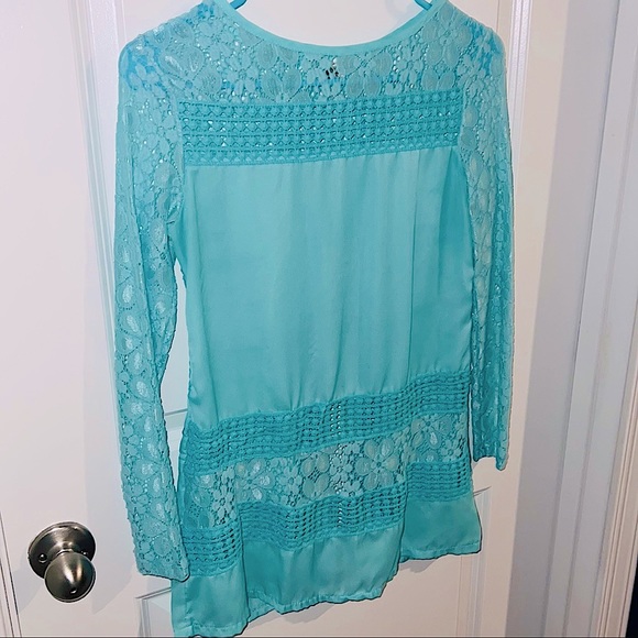 Long-sleeve Top (Like new) - Picture 2 of 4